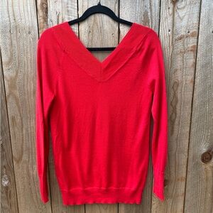Cabi Vneck classic red size S